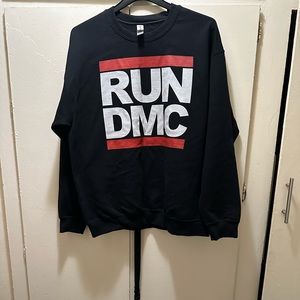 Run dmc men crew neck sweatshirt size large